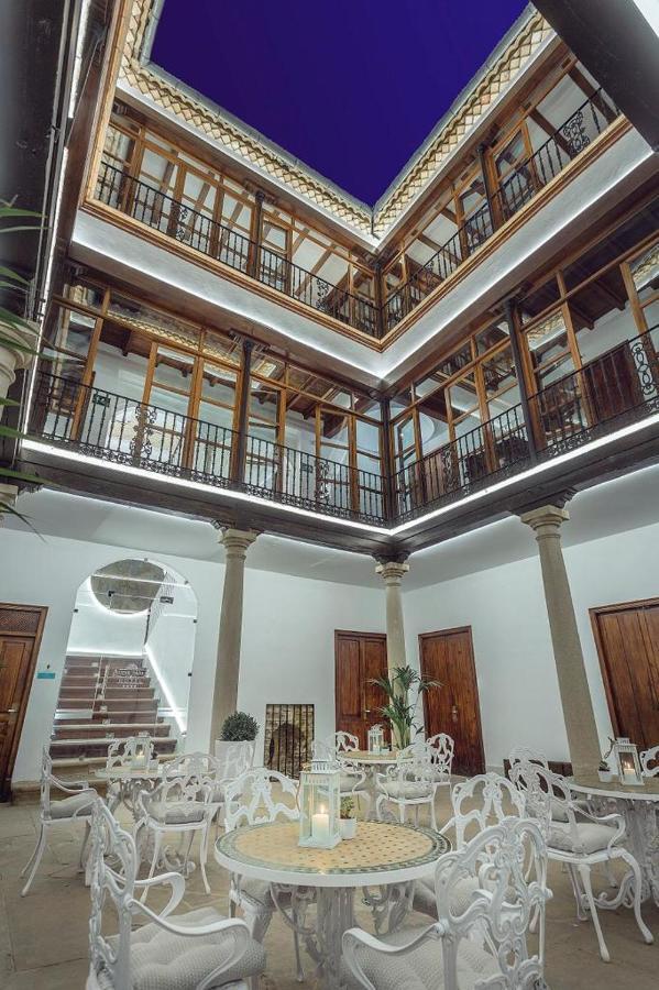 Alvar Fañez Úbeda Buitenkant foto